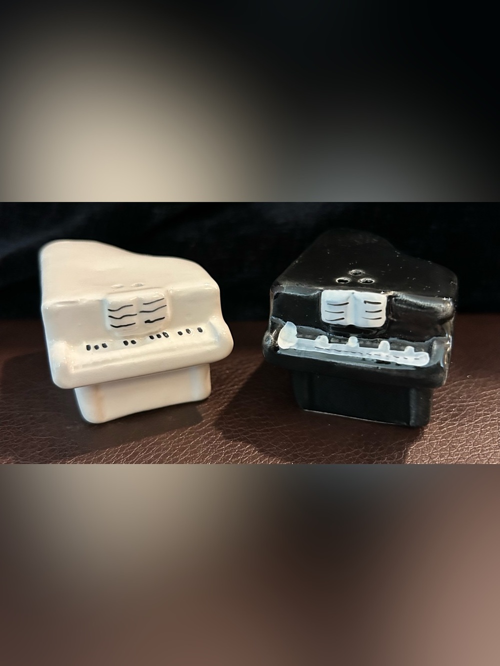Mini Piano Salt and Pepper Shakers - Black and White
